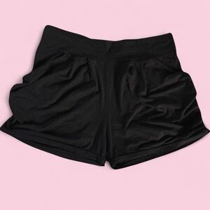 Black 🐈‍⬛ Stretch Athleisure shorts with pockets, Size XL